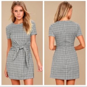 Lulu's penny black and white gingham knotted sheath dress size small